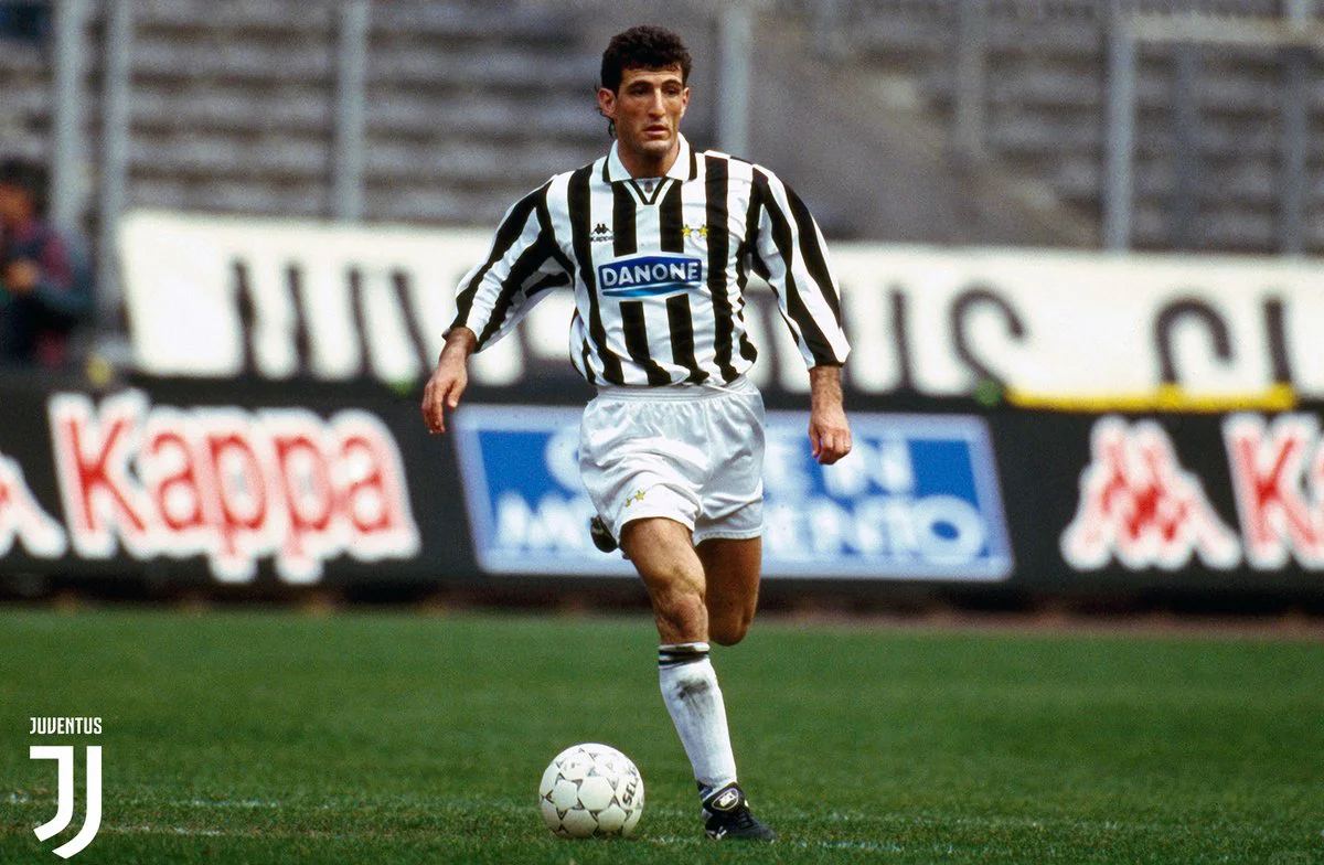 爱游戏在线-尤文图斯客场逼平AC米兰，表现进步明显的简单介绍