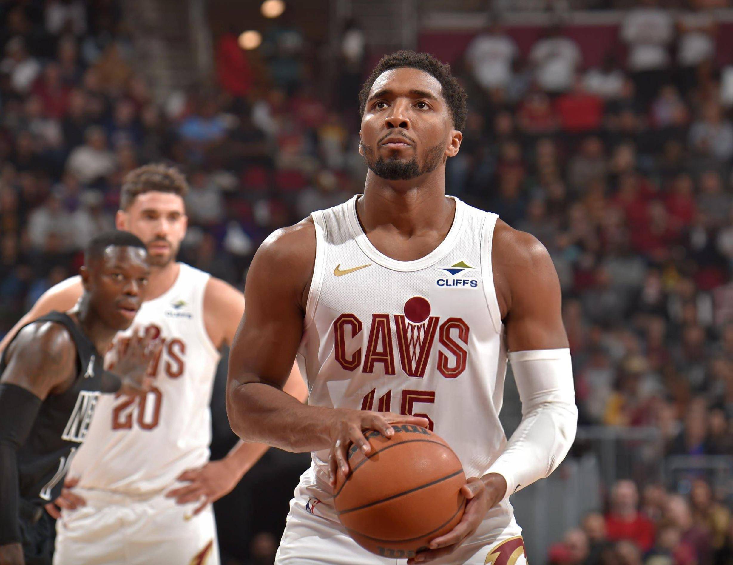 公牛主场击败凯尔特人,取得开门红 公牛主场击败凯尔特人,取得开门红