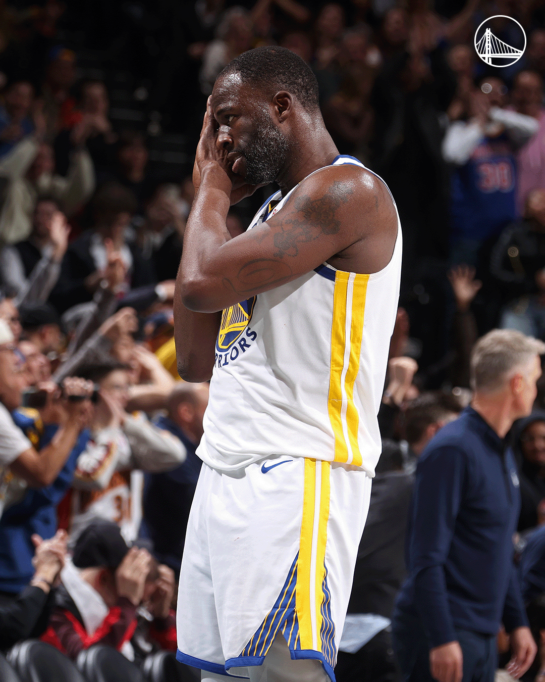 包含勇士连胜被终结，库里独砍40分难救主的词条