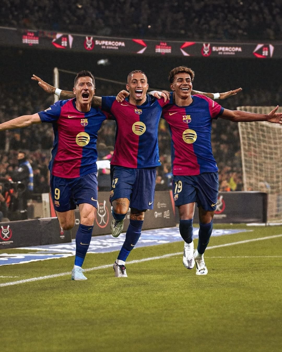 爱游戏体育链接-西班牙足球队在比赛中表现出色