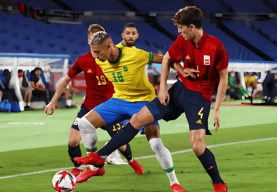 精彩绝伦的足球对决震撼全球的简单介绍