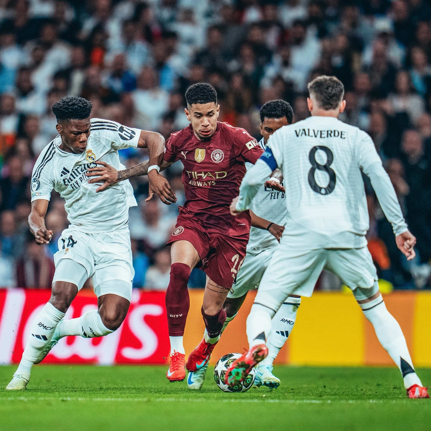 爱游戏网页版入口-巴萨不敌曼城，后者晋级决赛